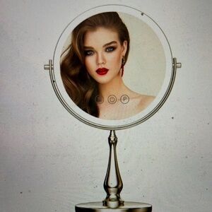 Magnifying 9” Make-Up Lighted Mirror NIB!